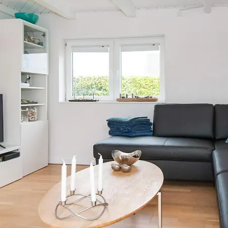 6 Person Holiday In Ulfborg *